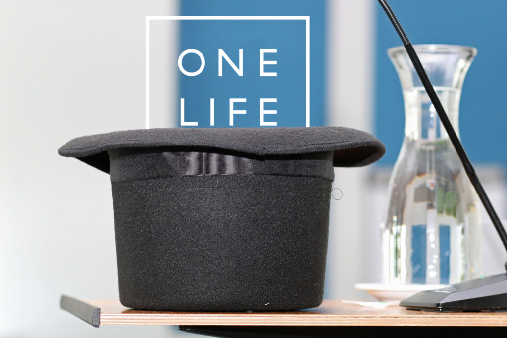 2017.03.21-OneLife-The-Many-Hats-Of-The-Modern-Wealth-Manager-Report